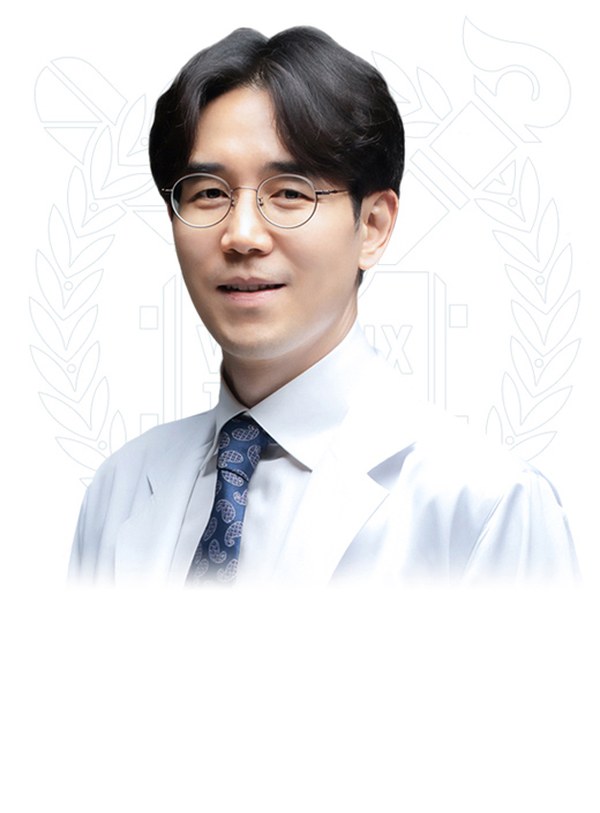 서울e라인교정치과 대표원장 (치과교정과 전문의)